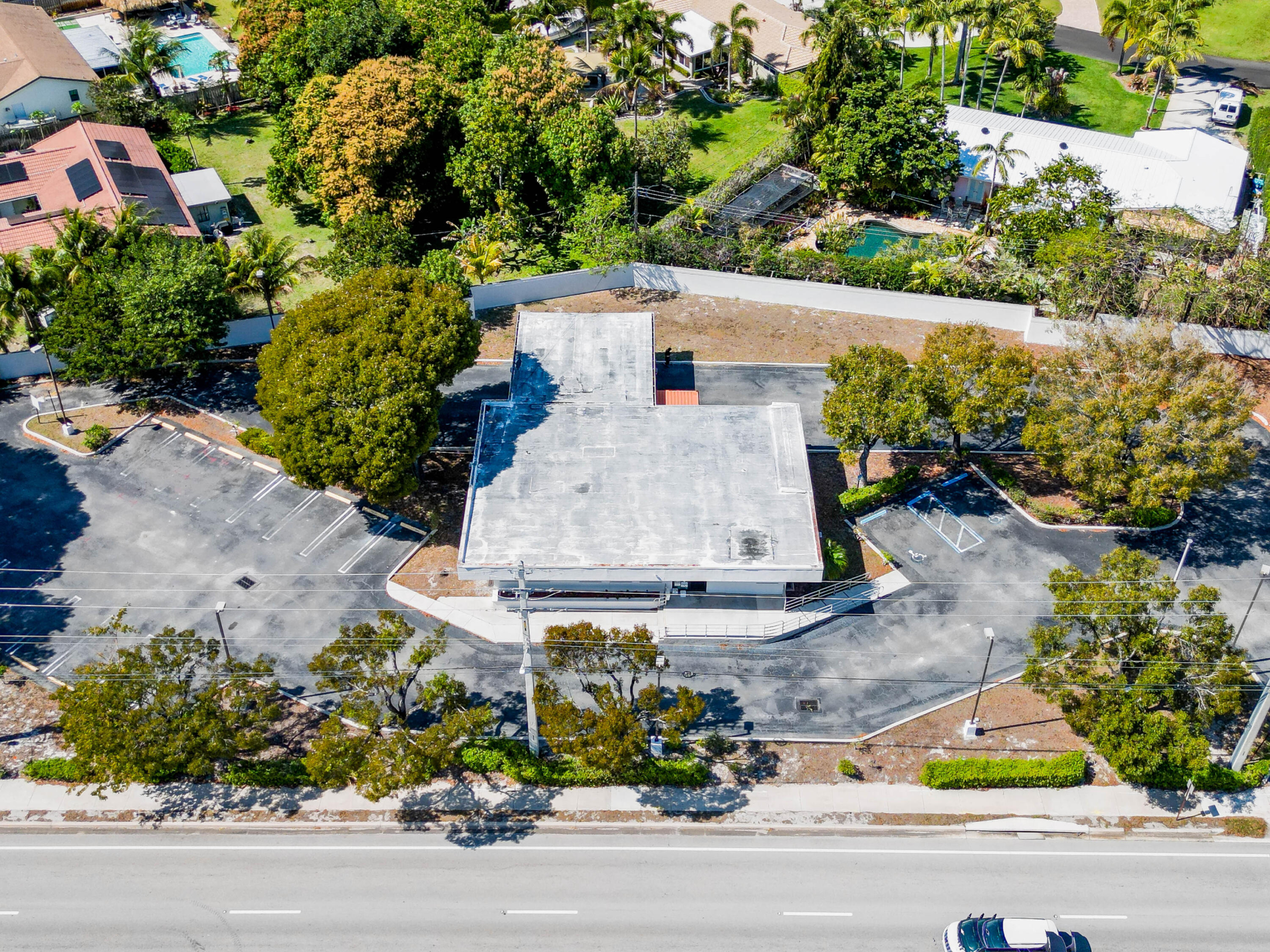 2419 S Seacrest Boulevard Exterior