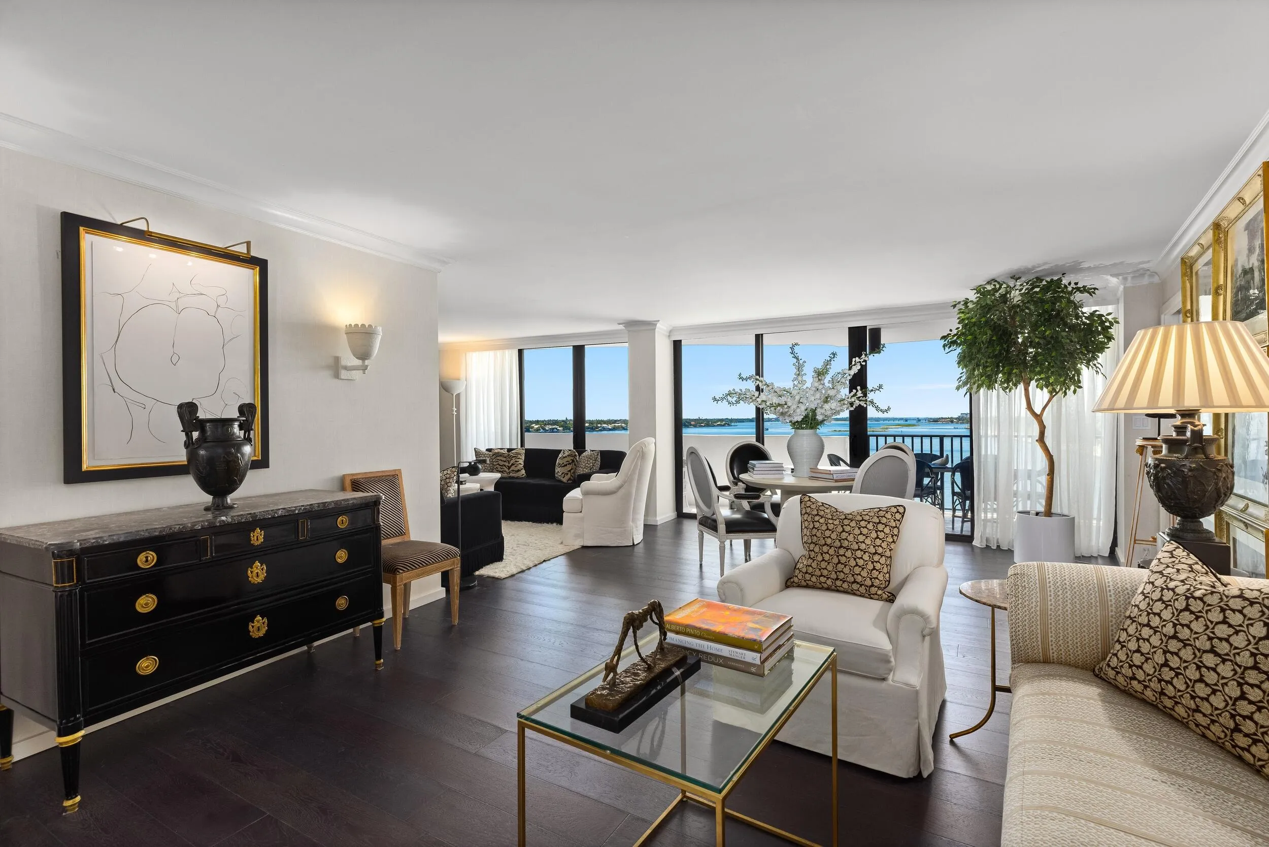 Beautiful Open Concept Living Area